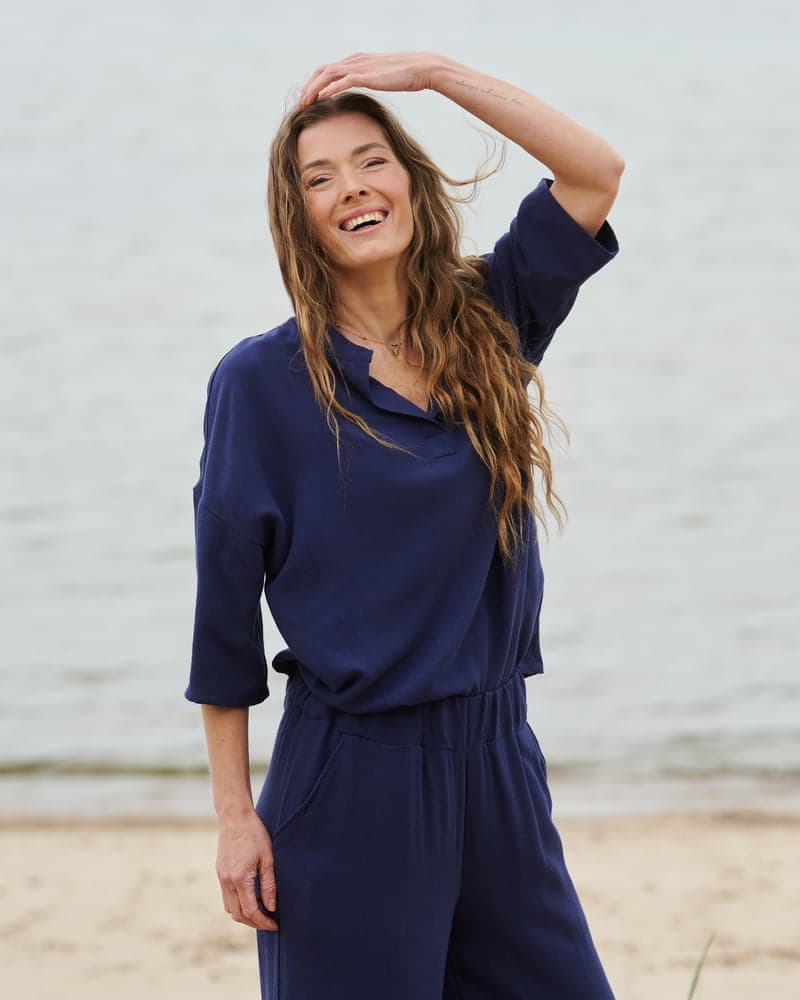 Feel Good Blouse in Navy