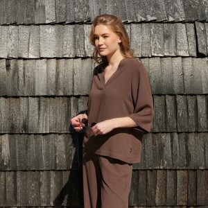 Pruun pluus Summering