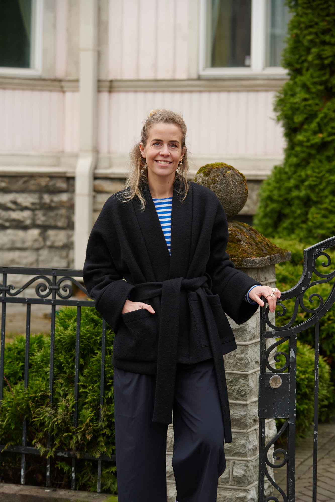 Must villabukleest jakk All Wrapped Up